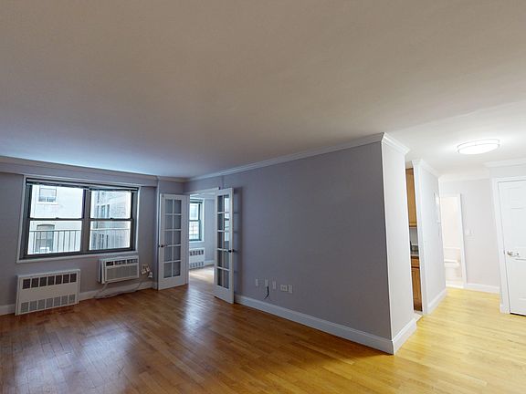 3rd image of 50 W 97th St APT 6u