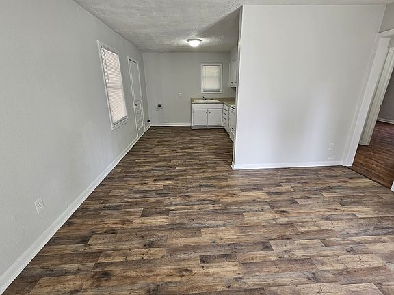 5th image of 3333 NE 12th St