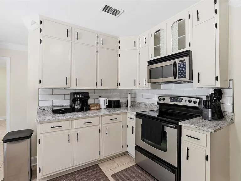 3456 Mahoney Dr — Photo 22