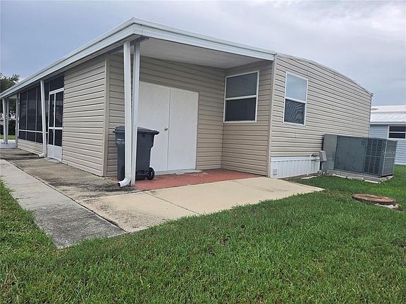 4th image of 628 LAKESIDE RANCH LANE