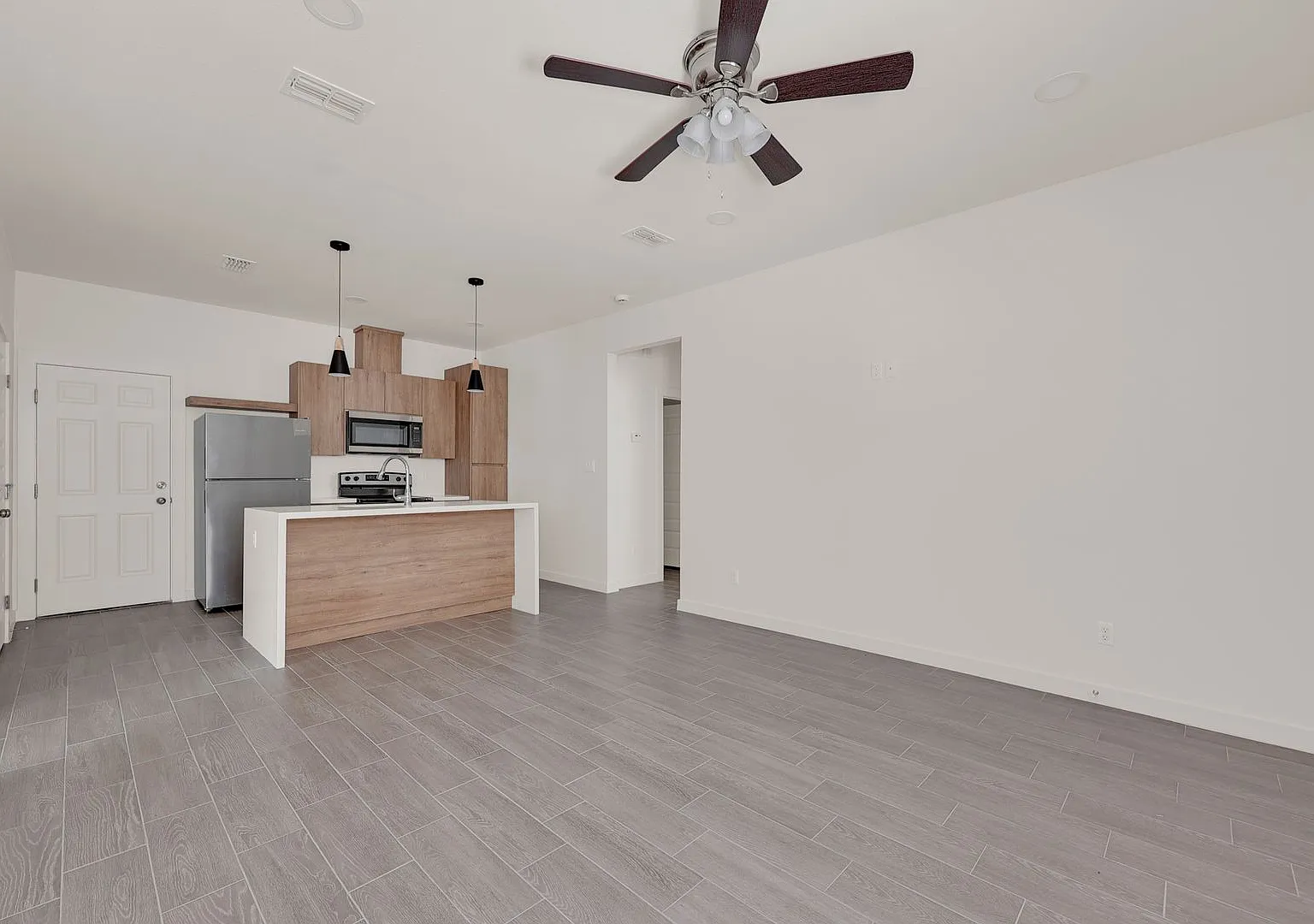 Platinum Apts — Photo 3
