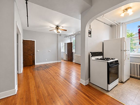 2nd image of 2535 Central Ave #4