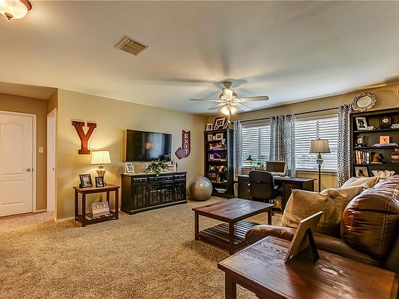 4th image of 1200 Buckingham Dr