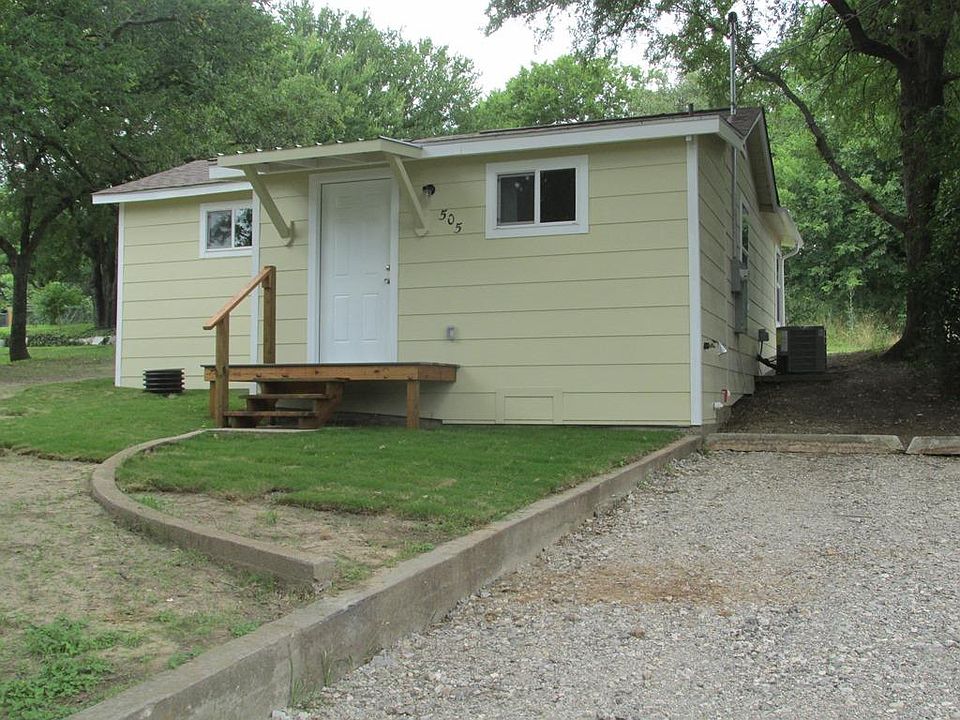 FRONT EXTERIOR