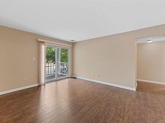 3rd image of 12824 Portulaca Dr APT G