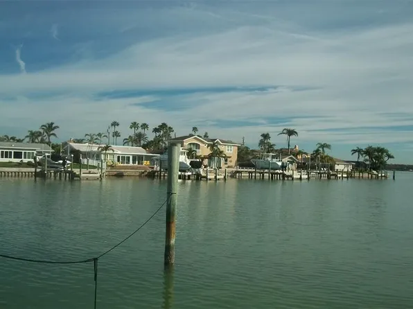 780 116th Ave, Treasure Island, FL 33706
