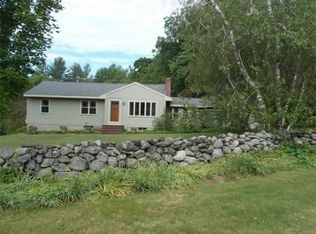 29 Maple Ave, Atkinson, NH 03811