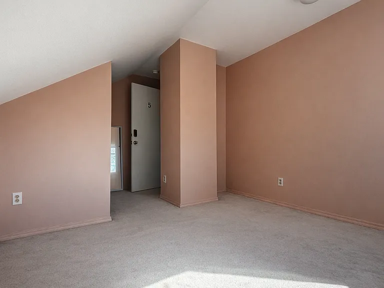 13601 SE 266th St #5 — Photo 3