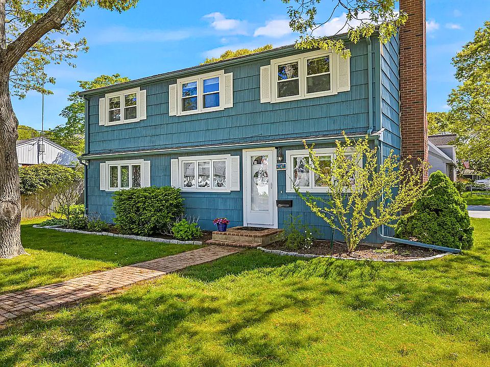 1st image of 304 Maravista Ave