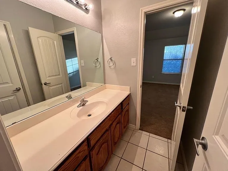3904 Brush Creek Trl — Photo 12