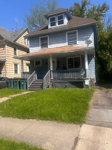 334 Grand Ave #3 Photo 1