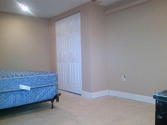 325 E University Pkwy #B2 — Photo 8
