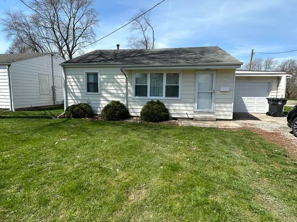 404 S Parke St, Tuscola, IL 61953