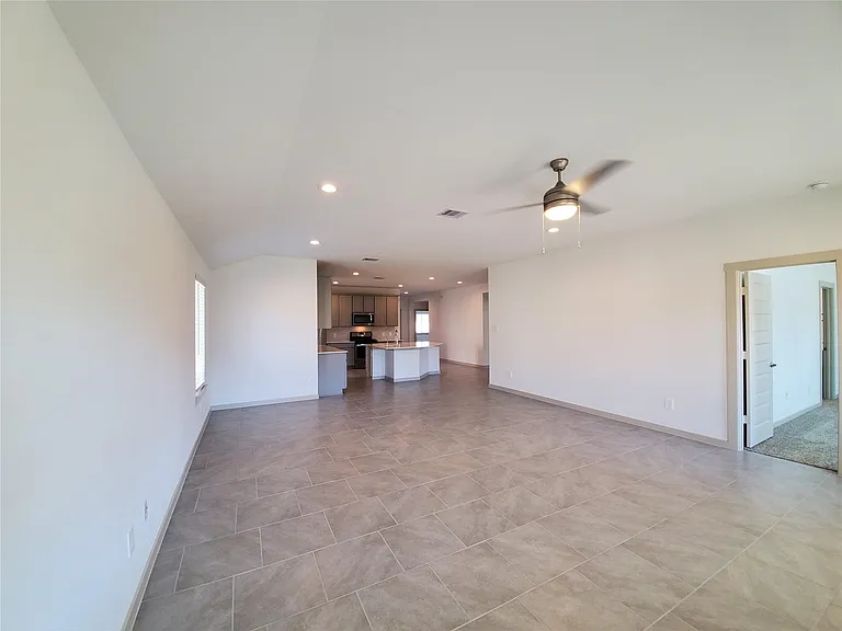3314 Dagostino Creek Dr — Photo 16
