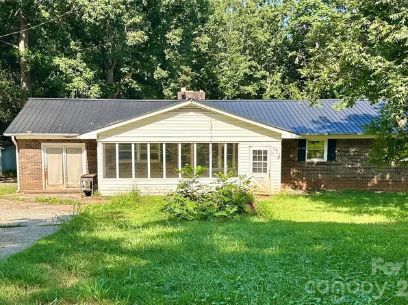 886 Pearidge Rd, Bostic, NC 28018