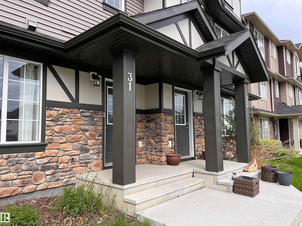 1st image of 20 Augustine Cres #31