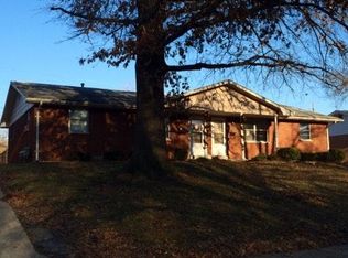 202 Gettysburg Rd, Belleville, IL 62226