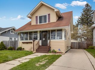7110 16th Ave, Kenosha, WI 53143