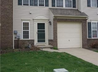 1262 Wellingshire Cir, Cuyahoga Falls, OH 44221