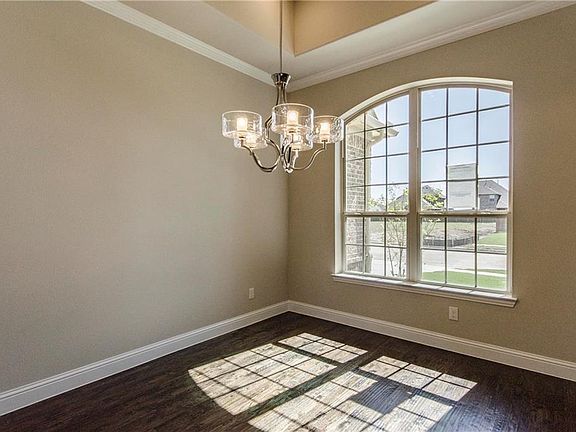 4th image of 6516 Elderberry Way