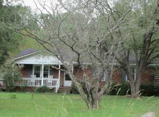 160 Maple Rd, Burgaw, NC 28425