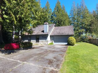 8803 Portland Pl, North Saanich, BC