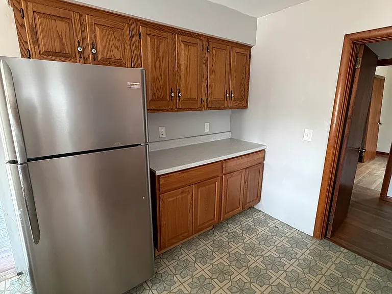 9 Honeyman Ave — Photo 5