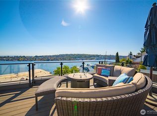 2437 8th Ave N, Seattle, WA 98109