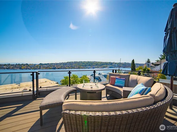 2437 8th Avenue N, Seattle, WA 98109