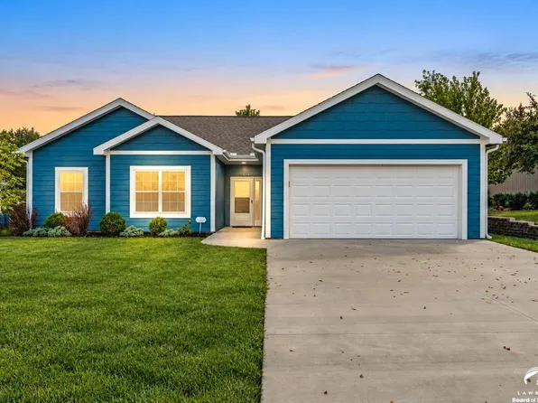 216 Meadowbrook Ln, Wellsville, KS 66092