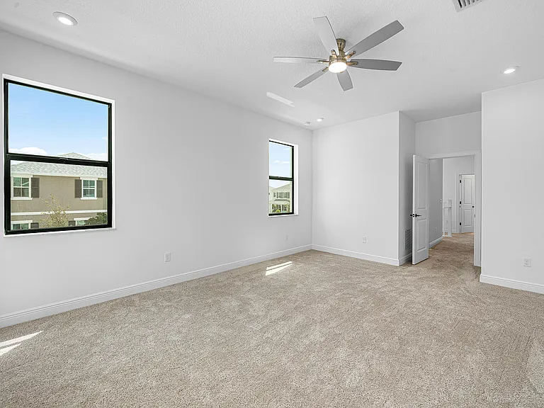 920 SW Newfield Ave — Photo 23