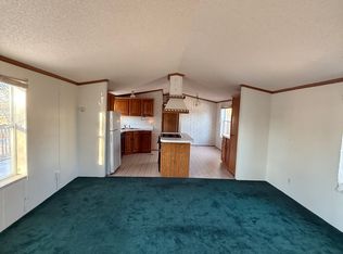 1955 E Beard Rd, Perry, MI 48872