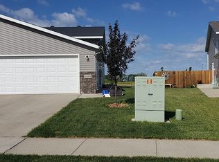 6069 35th St S, Fargo, ND 58104