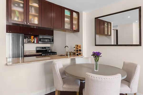 Rented by Douglas Elliman | media 24