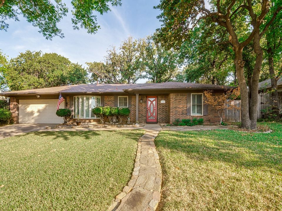 1st image of 2922 Harvest Hill Dr
