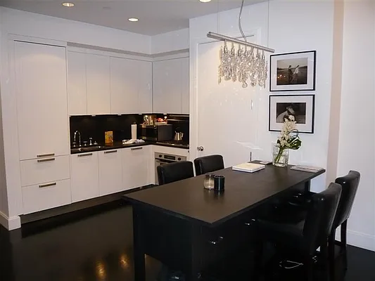 Rented by Sotheby's International Realty | media 25