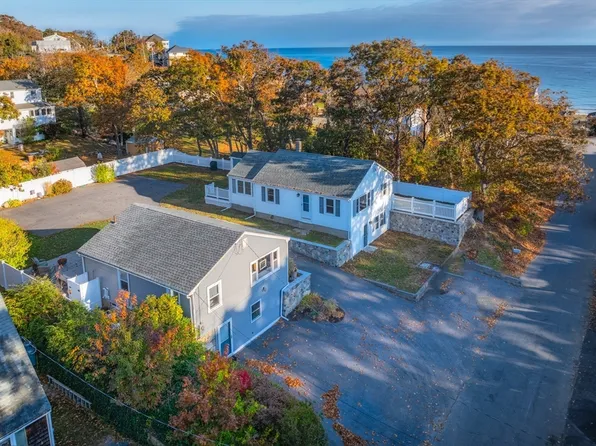 22 Farmhurst Rd, Plymouth, MA 02360
