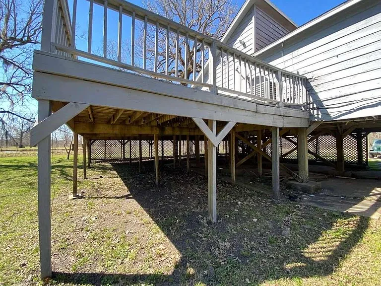 236 Adelaide Dr — Photo 7