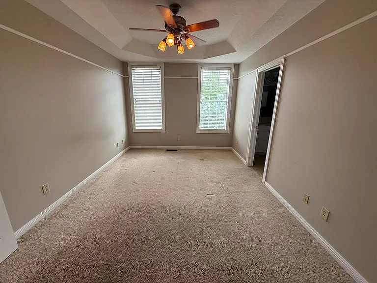 51 Cambridge Cir — Photo 25