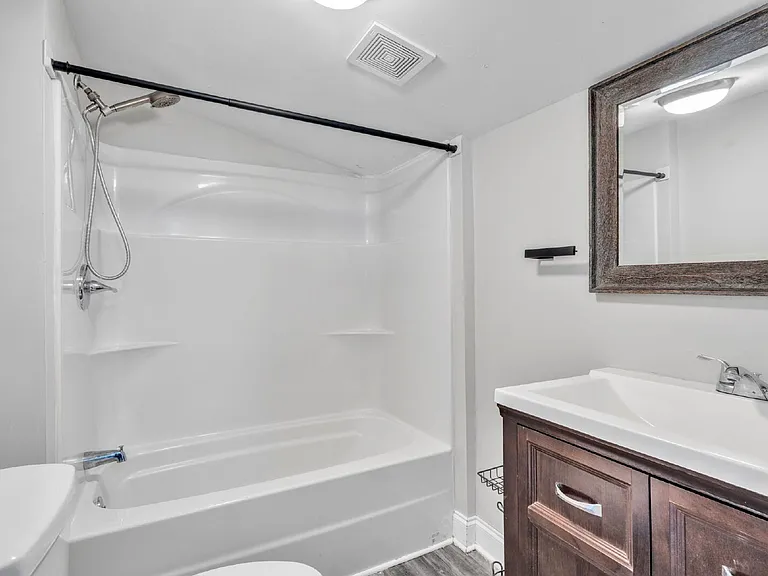 104 Lake Ave — Photo 17