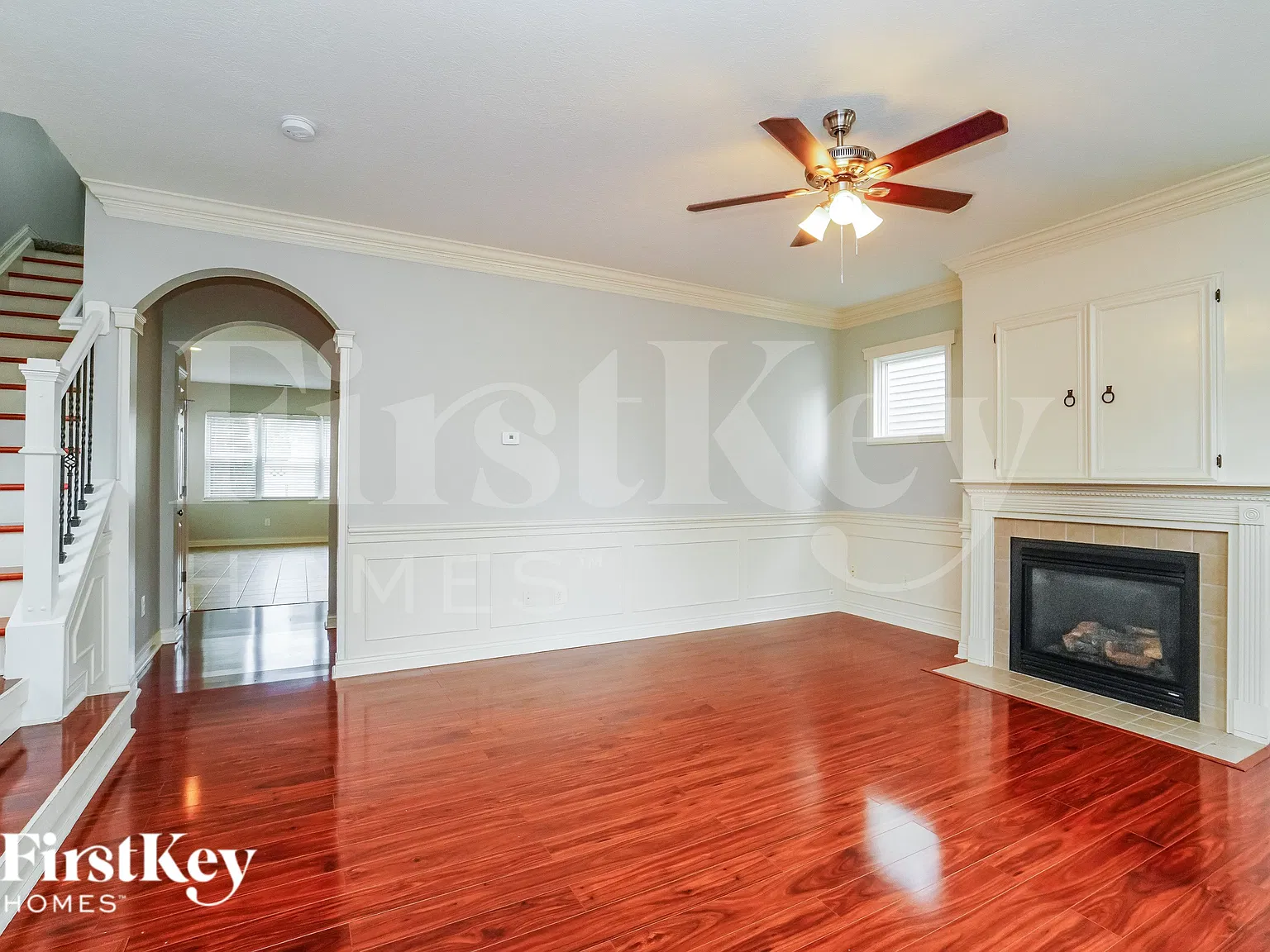 3 bed, 3.0 bath, 1909 sqft, $2,655 — Photo 2