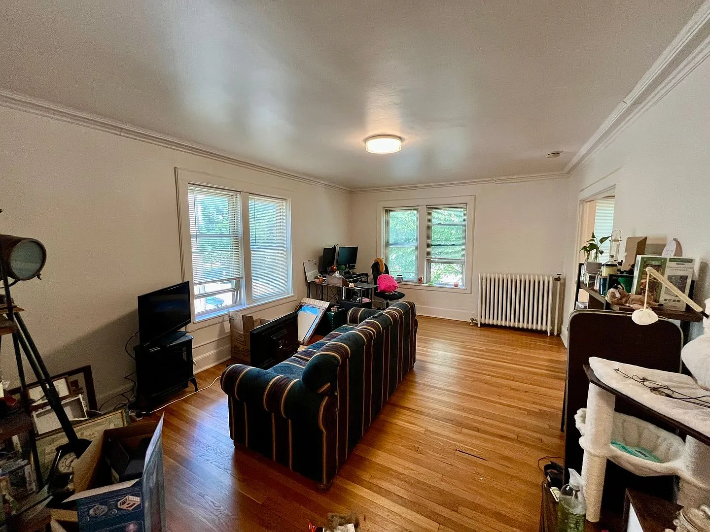 1725 E Park Place — Photo 2