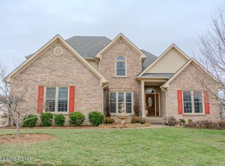 2102 Hillcircle Rd, Louisville, KY 40214