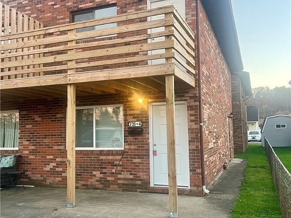 2nd image of 731 1/2 Merritt St APT 4