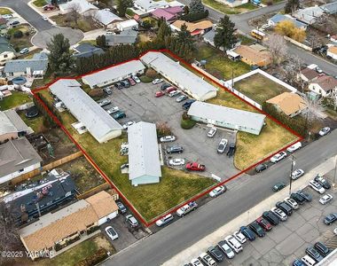 1704 S 12th Ave, Yakima, WA, 98902