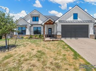 10341 Fallen Leaf Dr, Waco, TX 76712
