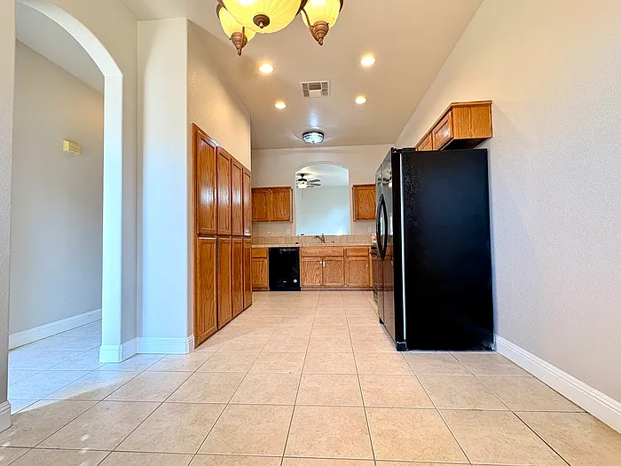 4 bed, 2.5 bath, 1516 sqft, $2,795 — Photo 4