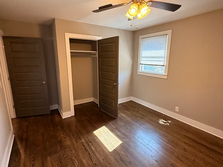 237 Eisenhower Dr — Photo 13
