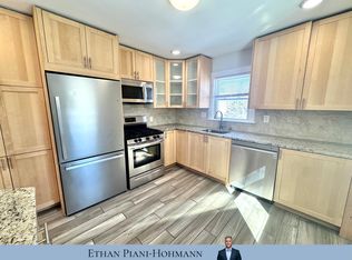 15 Hazelhurst Ave APT 1, West Newton, MA 02465