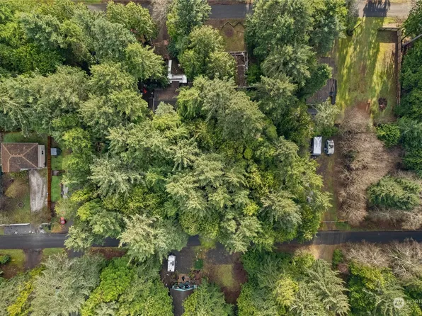 42 Robin Lane, Pacific Beach, WA 98571